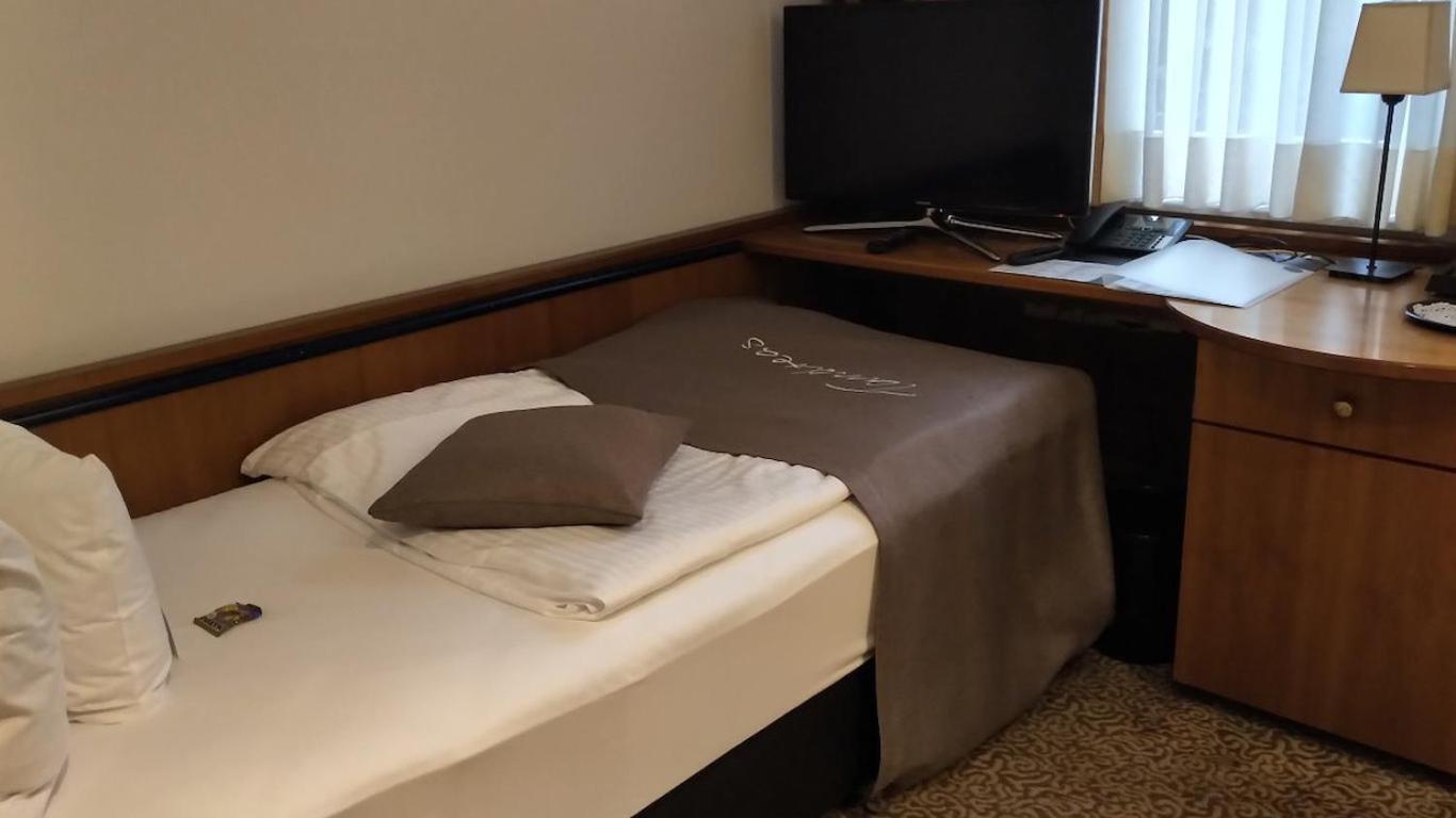 Tandreas Hotel & Restaurant Gießen Zewnętrze zdjęcie